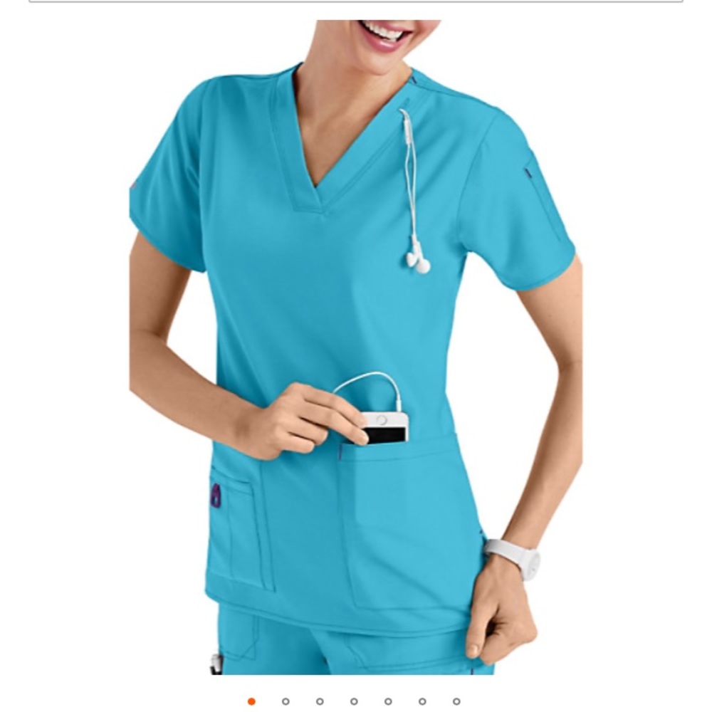 Carhartt women’s v neck scrub top